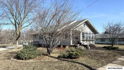 726 1st SW Mason City IA 50401