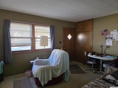 953 15th Place NE Mason City IA 50401