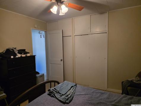 953 15th Place NE Mason City IA 50401