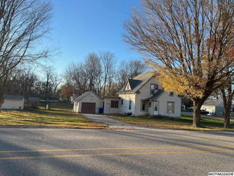 906 Broad Street Plymouth IA 50464