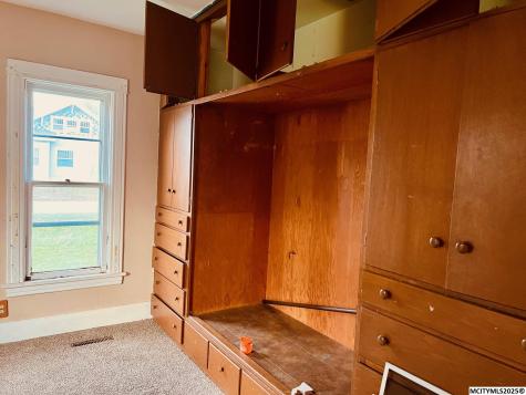 906 Broad Street Plymouth IA 50464