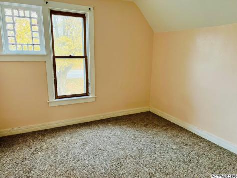 906 Broad Street Plymouth IA 50464