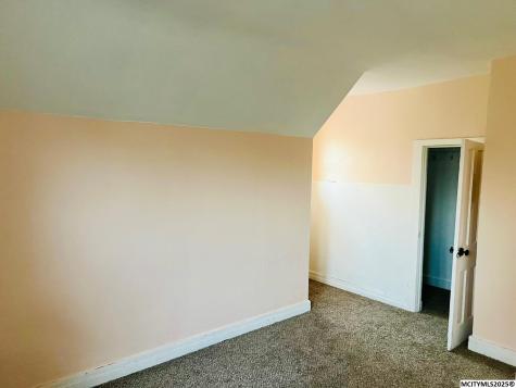 906 Broad Street Plymouth IA 50464