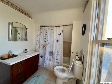 906 Broad Street Plymouth IA 50464