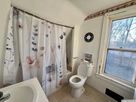 906 Broad Street Plymouth IA 50464