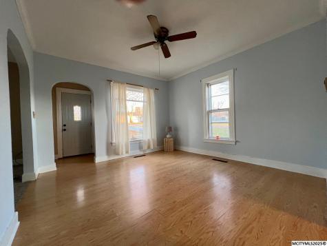 906 Broad Street Plymouth IA 50464