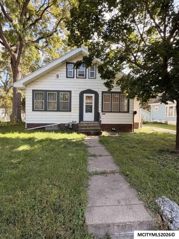 925 N Pennsylvania Avenue Mason City IA 50401