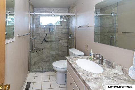 1458 2nd SE Mason City IA 50401