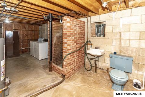 1458 2nd SE Mason City IA 50401