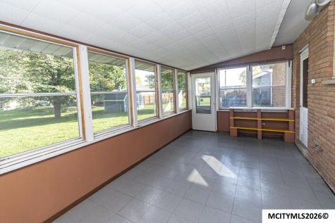 1458 2nd SE Mason City IA 50401