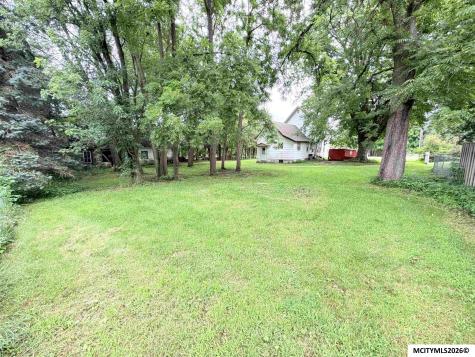 1215 S 7th Street Osage IA 50461