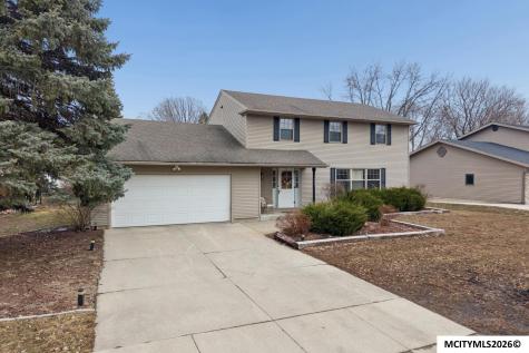 1773 Springview Drive Mason City IA 50401