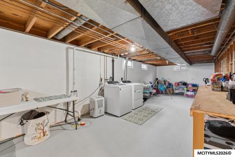 1773 Springview Drive Mason City IA 50401