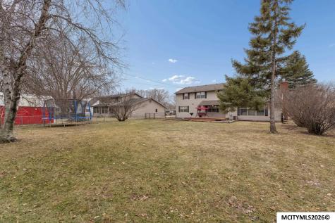 1773 Springview Drive Mason City IA 50401