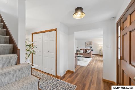 1773 Springview Drive Mason City IA 50401