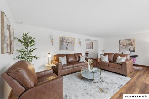 1773 Springview Drive Mason City IA 50401