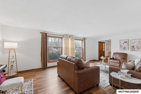 1773 Springview Drive Mason City IA 50401