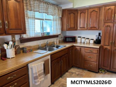1217 N President Avenue Mason City IA 50401