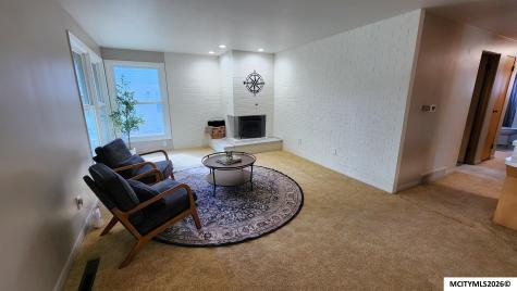 40 Mission Drive Mason City IA 50401