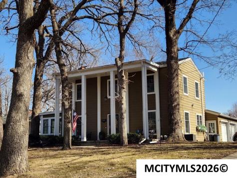 500 18th Street W Clear Lake IA 50428