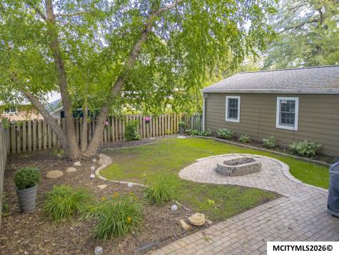 500 18th Street W Clear Lake IA 50428
