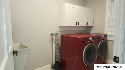 232 5th NW Mason City IA 50401