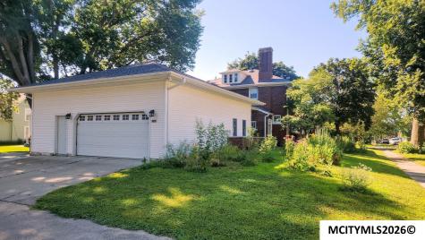 232 5th NW Mason City IA 50401