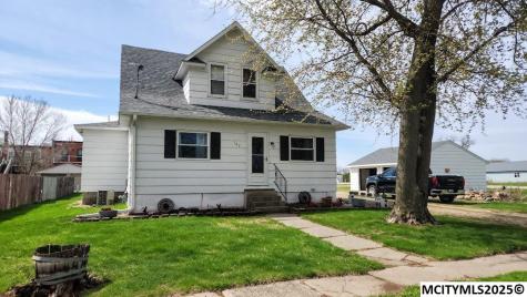 107 E Walnut Street Manly IA 50456