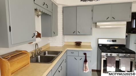 107 E Walnut Street Manly IA 50456