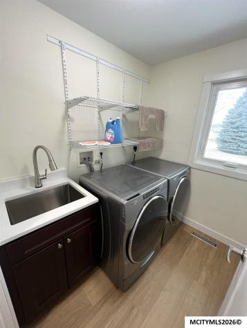 1204 Ruby Court Mason City IA 50401
