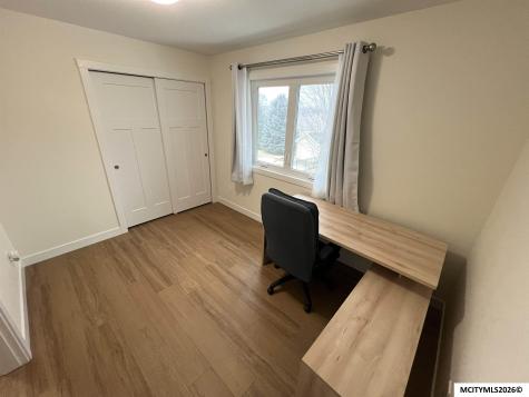 1204 Ruby Court Mason City IA 50401