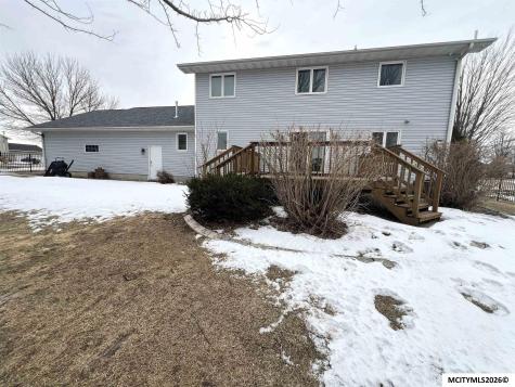 1204 Ruby Court Mason City IA 50401