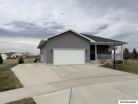2716 Morning Star Court Mason City IA 50401