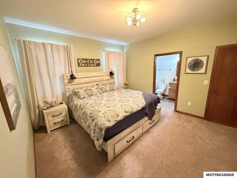 2716 Morning Star Court Mason City IA 50401