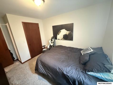 2716 Morning Star Court Mason City IA 50401