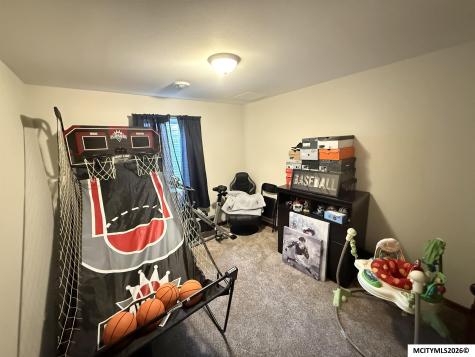 2716 Morning Star Court Mason City IA 50401