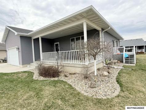 2716 Morning Star Court Mason City IA 50401
