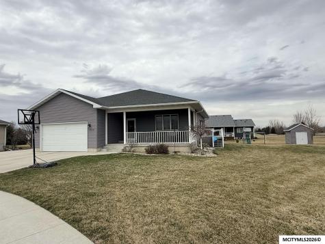 2716 Morning Star Court Mason City IA 50401