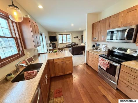2716 Morning Star Court Mason City IA 50401