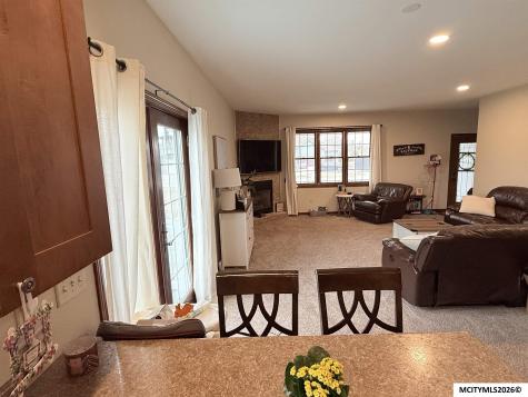 2716 Morning Star Court Mason City IA 50401