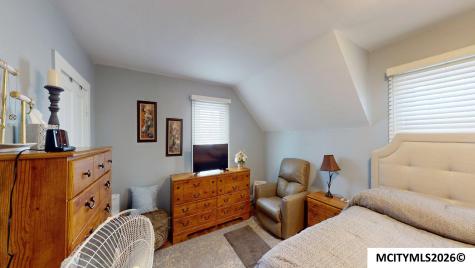 109 S 9th Street Clear Lake IA 50428