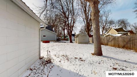109 S 9th Street Clear Lake IA 50428