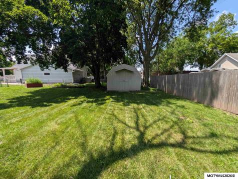 109 S 9th Street Clear Lake IA 50428