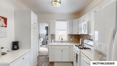 109 S 9th Street Clear Lake IA 50428