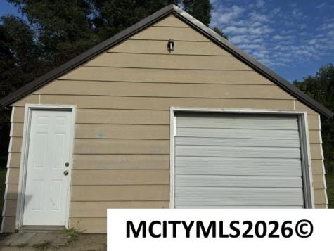 1715 S Coolidge Mason City IA 50401