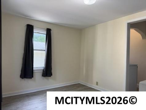 1715 S Coolidge Mason City IA 50401