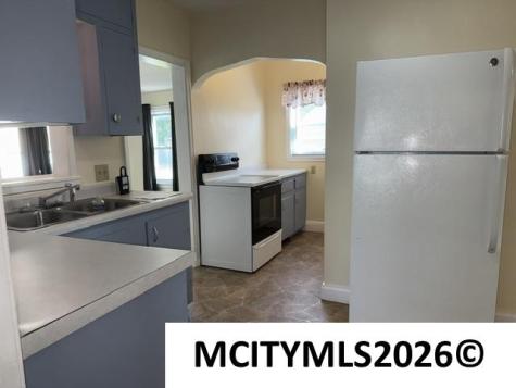 1715 S Coolidge Mason City IA 50401