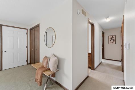 3310 S Delaware Mason City IA 50401