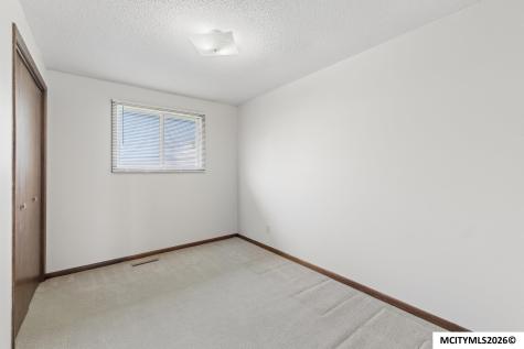 3310 S Delaware Mason City IA 50401