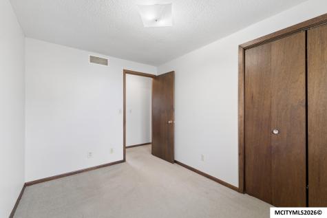 3310 S Delaware Mason City IA 50401